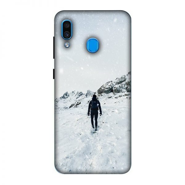 Trekker in Snow Samsung A30 Mobile Cover