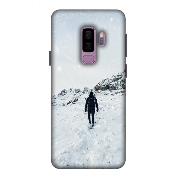 Trekker in Snow Samsung Galaxy S9 Plus Mobile Cover